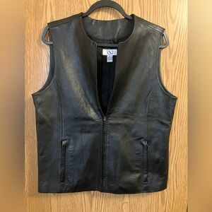 VTG VS2 Women’s Large sleeveless full zip up 100% Leather Vest